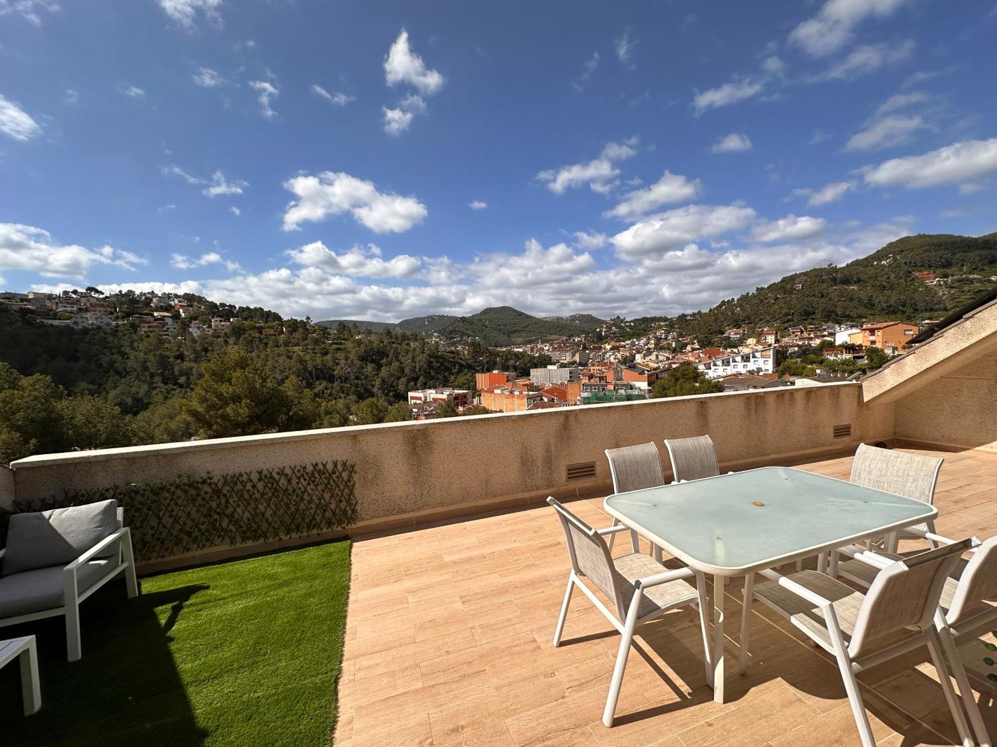 Casa Con Piscina Y Vistas En Vallirana/Barcelona Villa Exterior foto