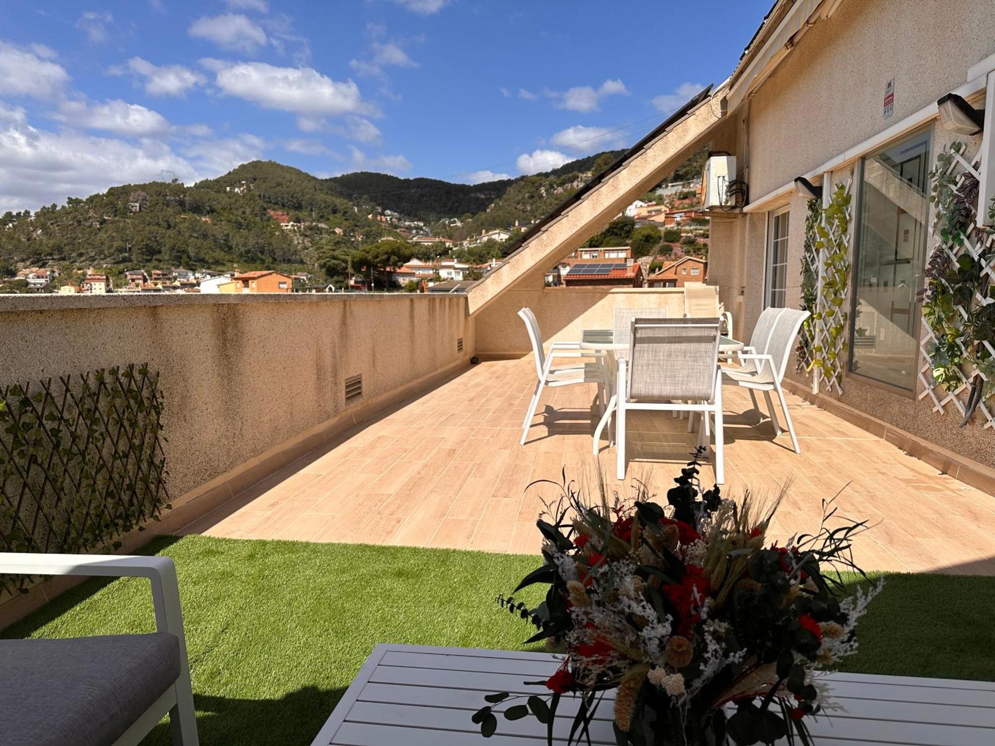 Casa Con Piscina Y Vistas En Vallirana/Barcelona Villa Exterior foto